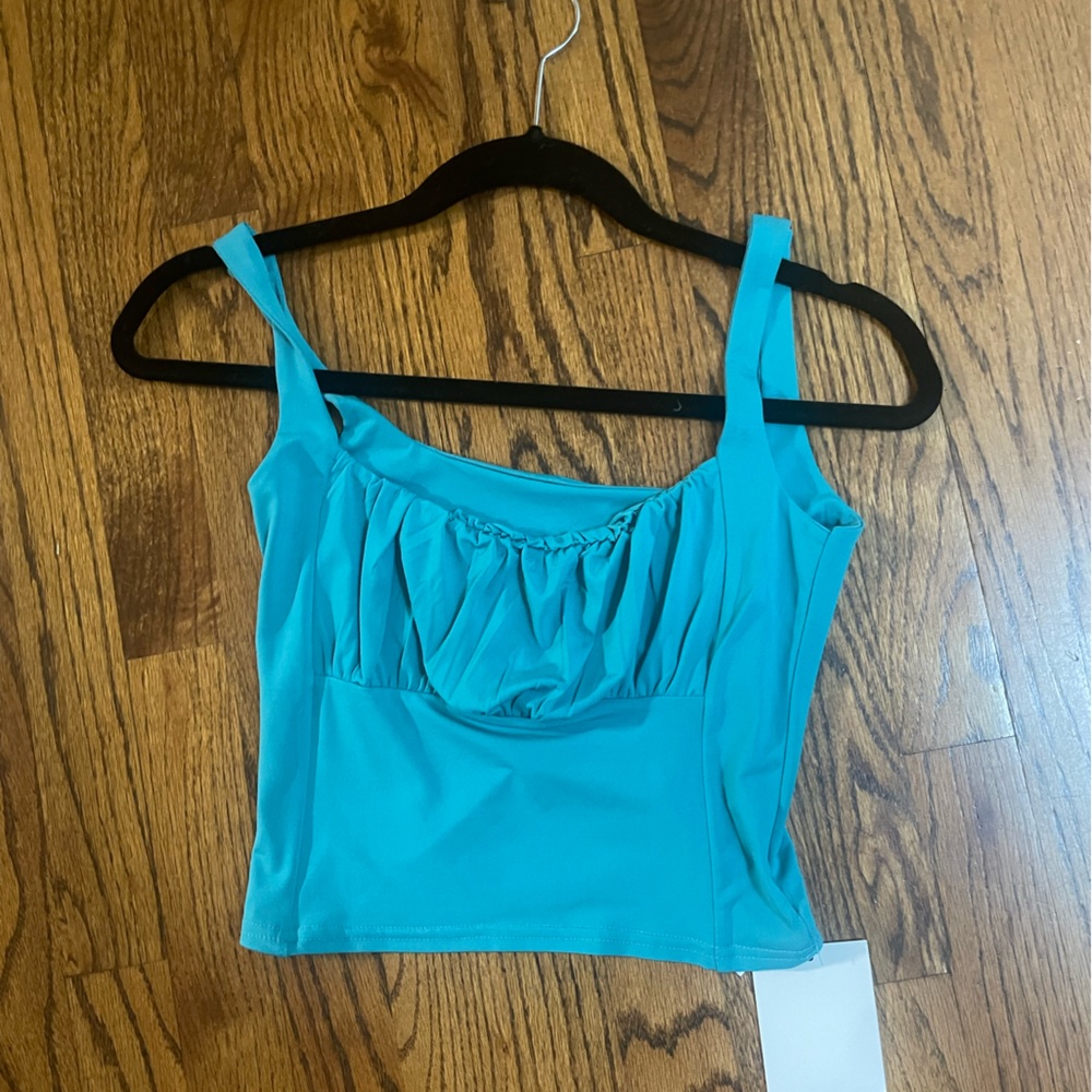 New with tags top